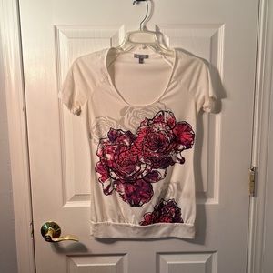 dELias White T-Shirt w/Purple & Pink Flowers